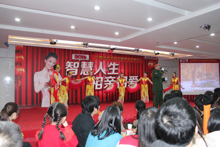 九游体育2013年元旦晚会温馨举办