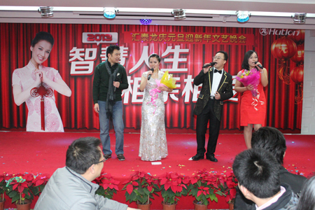 九游体育2013年元旦晚会温馨举办